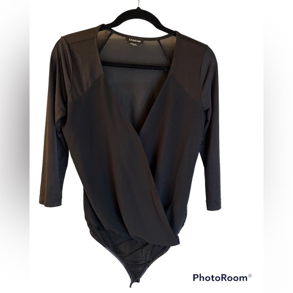bebe Tops - 🩷5/$10 Bebe black one piece bodysuit S/P